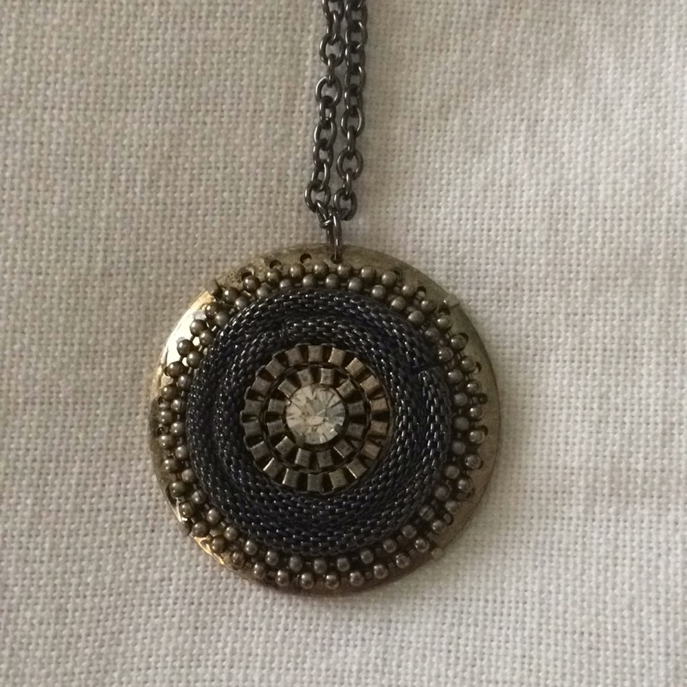Necklace - Picture 2 of 2